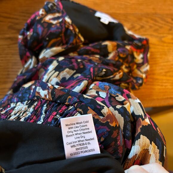 Evereve Stelle Abstract Floral Blouse Top Sz Medium Work Career Office Packable - Picture 5 of 6